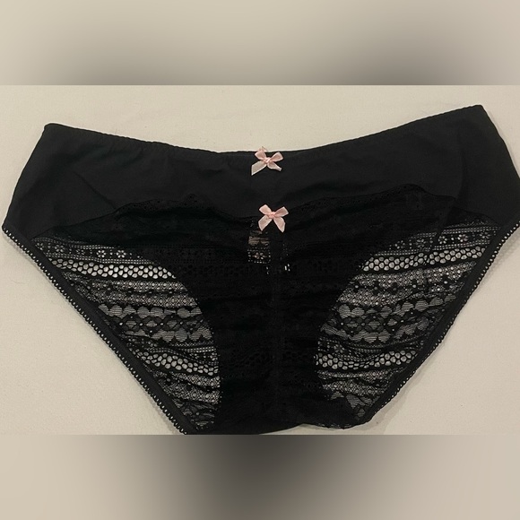 NEW WITH TAGS VCTORIA’S SECRET SIZE L PINK BOW BLACK SHEER LACE BACK PANTY - Picture 2 of 3